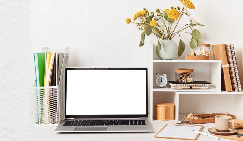 How to organize your desk for maximum productivity